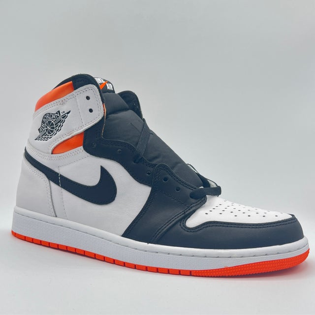 Sneakers | 15435 N Scottsdale Road Suite 110 Scottsdale, AZ 85054